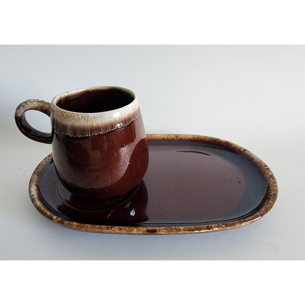 Hull Oven Proof USA Snack Plate & Mug Set – Brown Drip Glaze